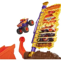 MONSTER JAM TORO LOCO BIG AIR CHALLENGE